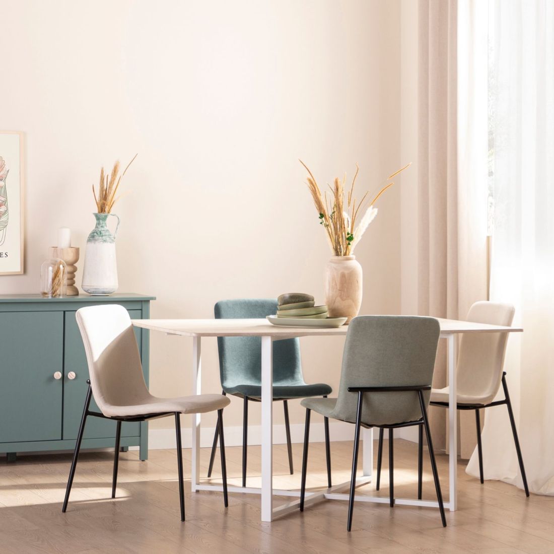 Silla de comedor con reposabrazos tapizada beige Lizel, Klasthome