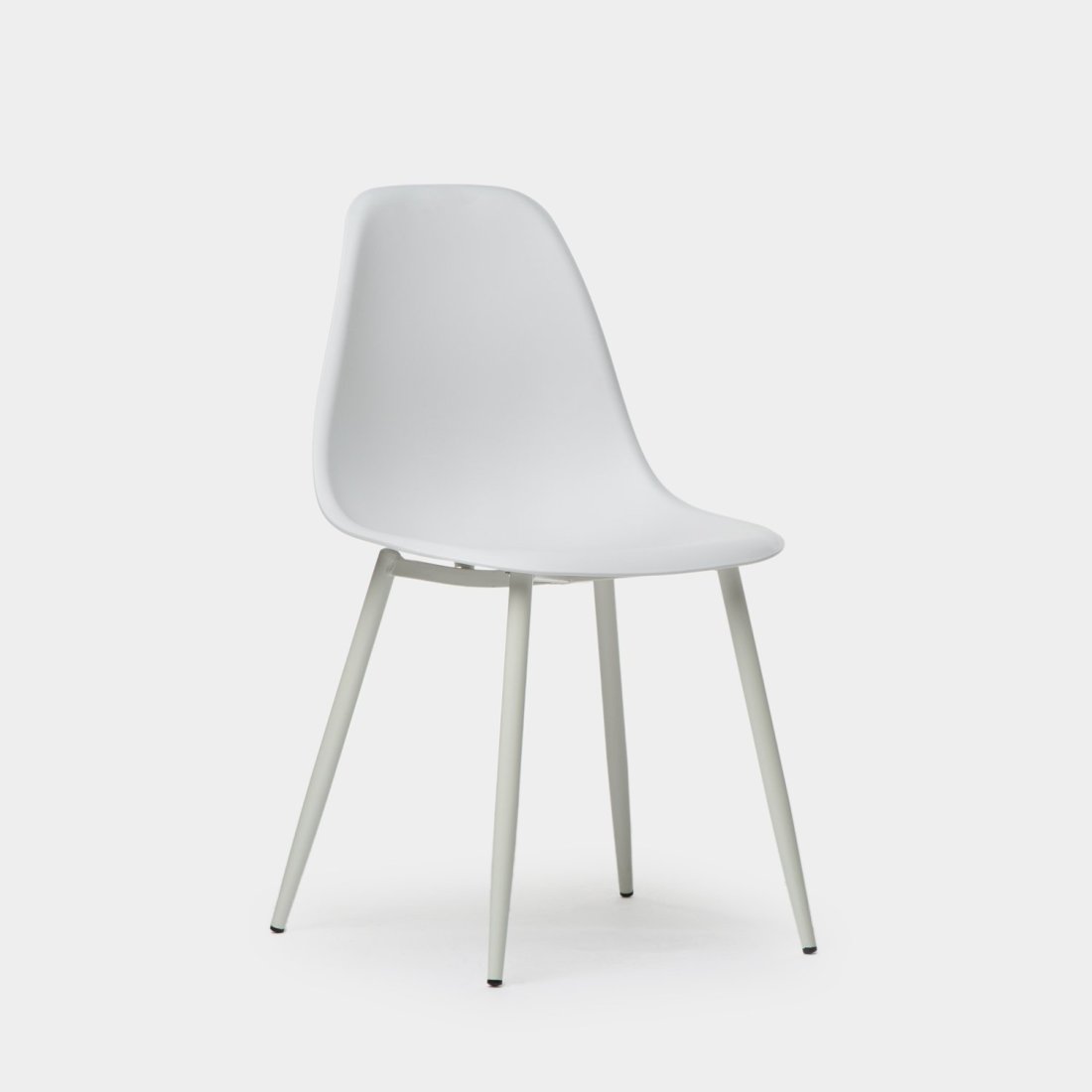 Silla en polipropileno blanco Nina